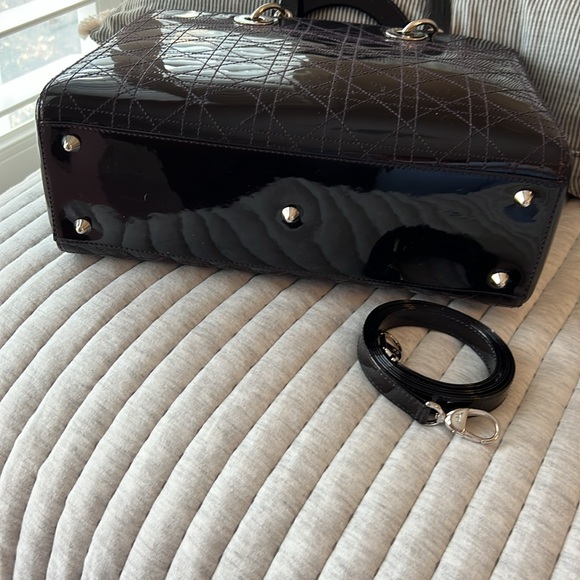 Lady Dior Patent Leather Cannage Large with Strap - Picture 9 of 12
